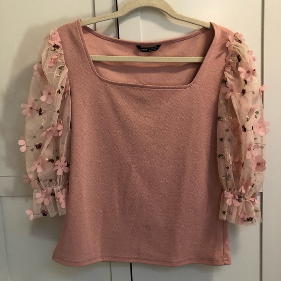 Shein Beautiful Top NWOT - Picture 1 of 6